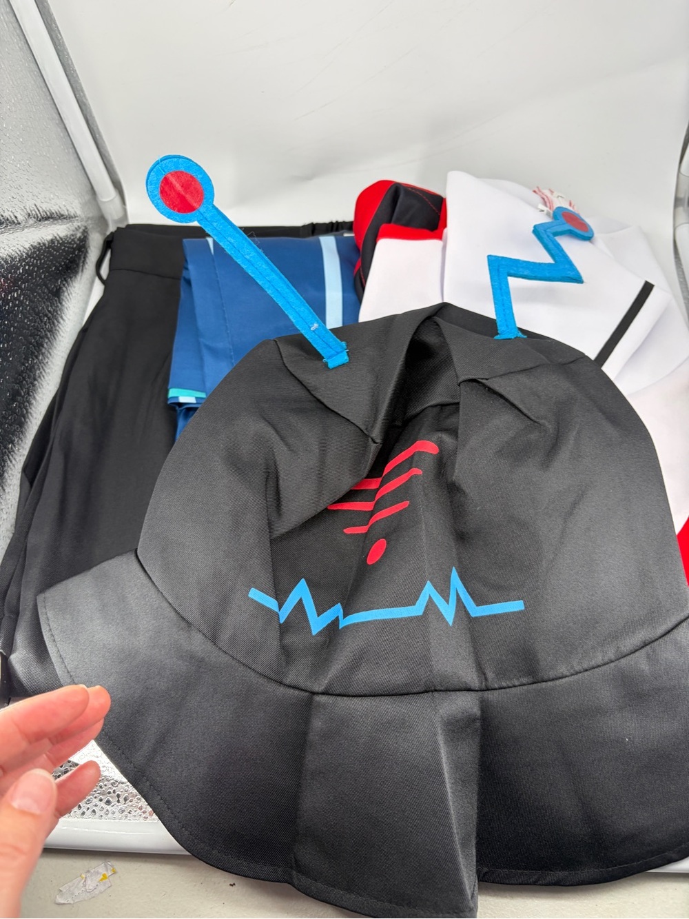 Hazbin Vox Hotel Cosplay Costume Unisex Size M - Picture 2 of 6